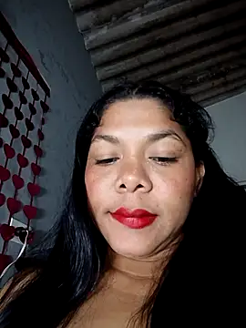 DIORA Latina online show from April 9, 2026, 3:41 am