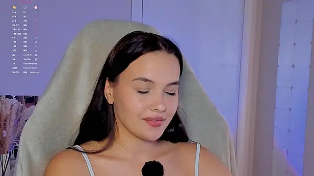  Sweetie  online show from October 14, 2025, 5:24 pm