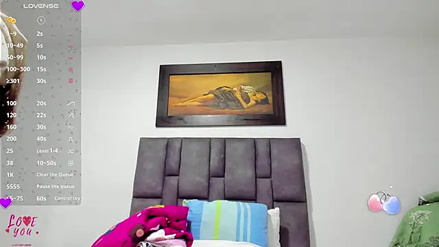 Snapshot of Vahiolet_smith chatting on April 10, 2026, 3:02 am Vahiolet smith online show from April 10, 2026, 3:02 am