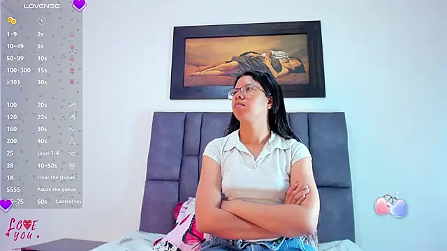 Snapshot of Vahiolet_smith chatting on April 5, 2026, 2:40 am Vahiolet smith online show from April 5, 2026, 2:40 am