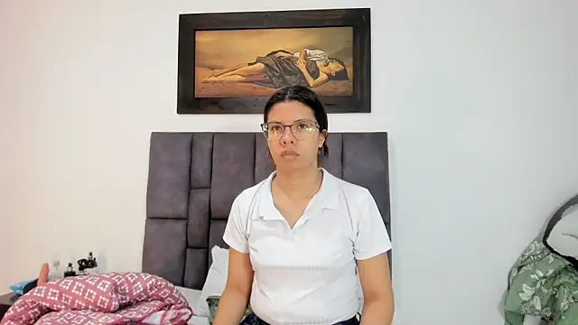 Snapshot of Vahiolet_smith chatting on March 6, 2026, 3:23 am Vahiolet smith online show from March 6, 2026, 3:23 am