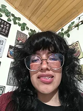 Snapshot of Fun_Everywhere chatting on November 25, 2025, 11:27 pm Fun Everywhere online show from November 25, 2025, 11:27 pm