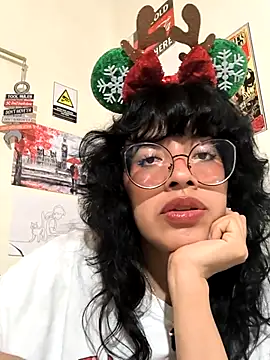 Snapshot of Fun_Everywhere chatting on December 18, 2025, 9:07 pm Fun Everywhere online show from December 18, 2025, 9:07 pm