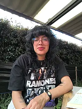 Snapshot of Fun_Everywhere chatting on January 13, 2026, 6:45 pm Fun Everywhere online show from January 13, 2026, 6:45 pm