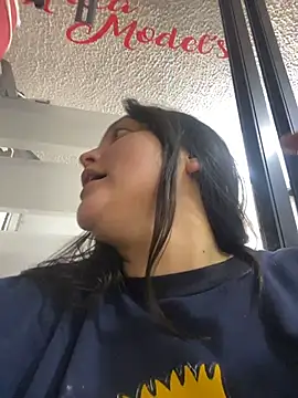 Snapshot of KataleyaStiward chatting on October 30, 2025, 12:47 pm KataleyaStiward online show from October 30, 2025, 12:47 pm