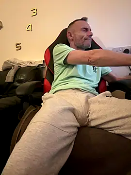 Snapshot of bigkeven4 chatting on January 5, 2026, 9:51 pm bigkeven4 online show from January 5, 2026, 9:51 pm