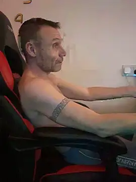 Snapshot of bigkeven4 chatting on December 22, 2025, 8:31 pm bigkeven4 online show from December 22, 2025, 8:31 pm