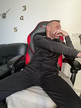 Snapshot of bigkeven4 chatting on January 7, 2026, 1:49 pm bigkeven4 online show from January 7, 2026, 1:49 pm