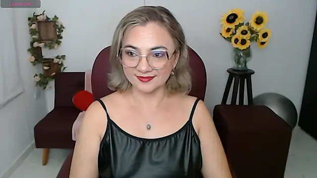 Ghada milf online show from May 1, 2026, 10:26 pm