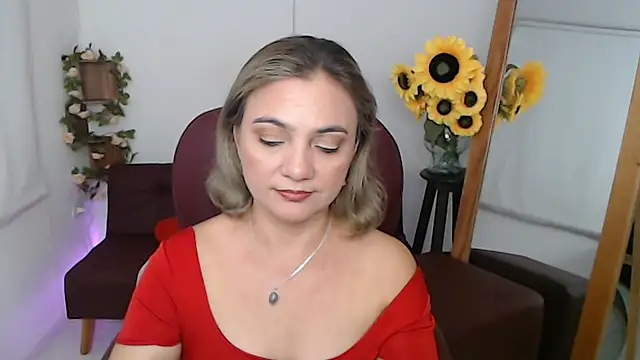 Snapshot of Ghada_milf chatting on June 19, 2026, 11:42 pm Ghada milf online show from June 19, 2026, 11:42 pm