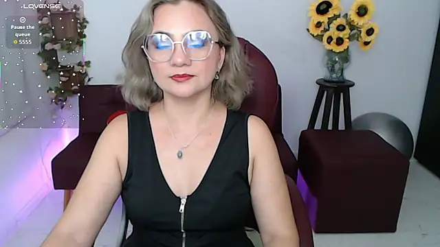 Ghada milf online show from May 2, 2026, 8:03 pm