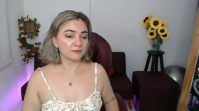 Ghada milf online show from May 15, 2026, 11:03 pm