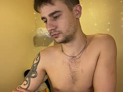 Snapshot of Mike_severi2 chatting on February 20, 2025, 11:20 am Mike severi2 online show from February 20, 2025, 11:20 am
