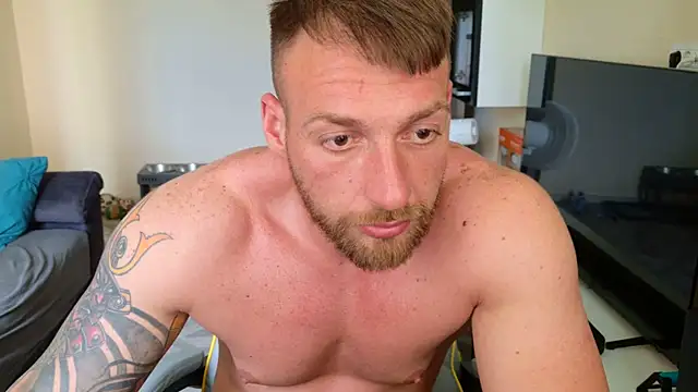 Snapshot of Alusca chatting on June 11, 2026, 12:24 pm Alusca online show from June 11, 2026, 12:24 pm