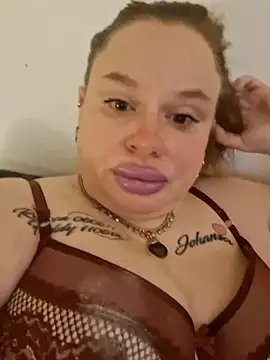 JohannasMishael online show from April 2, 2026, 12:18 am