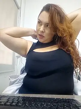 Snapshot of doctora-danna chatting on October 10, 2025, 1:01 pm doctora-danna online show from October 10, 2025, 1:01 pm