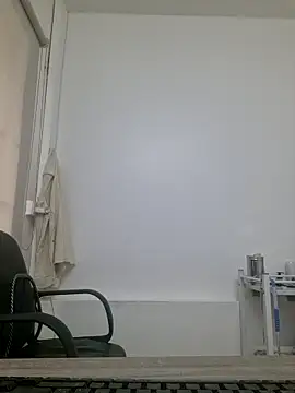 Snapshot of doctora-danna chatting on February 6, 2025, 1:43 pm doctora-danna online show from February 6, 2025, 1:43 pm