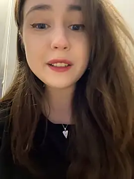 Peachy Dream online show from March 7, 2025, 1:20 am