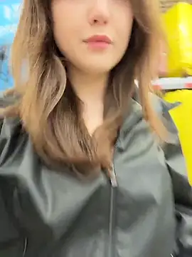 Peachy Dream online show from October 13, 2025, 6:09 pm