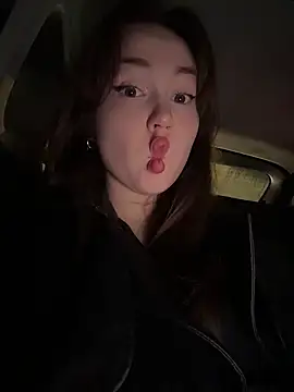 Peachy Dream online show from November 23, 2025, 6:29 pm