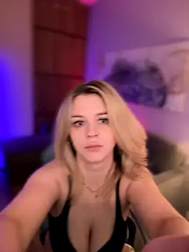 Love Bri online show from October 28, 2025, 10:36 am