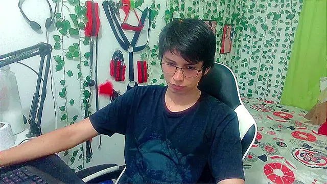 Snapshot of Andy_gray chatting on February 6, 2026, 12:28 am Andy gray online show from February 6, 2026, 12:28 am