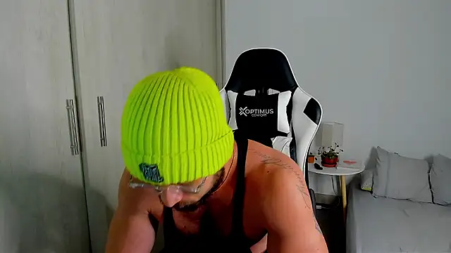 Snapshot of dafboy1 chatting on February 15, 2026, 1:06 am dafboy1 online show from February 15, 2026, 1:06 am