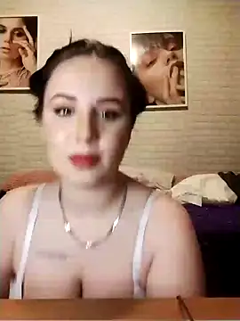 AdelinaJude online show from December 29, 2024, 8:37 pm