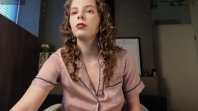 AyreenMoore online show from February 8, 2026, 2:04 pm