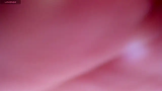 Snapshot of Tinylottie chatting on May 24, 2026, 7:14 pm Tinylottie online show from May 24, 2026, 7:14 pm