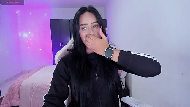 Tinylottie online show from April 10, 2026, 1:12 am