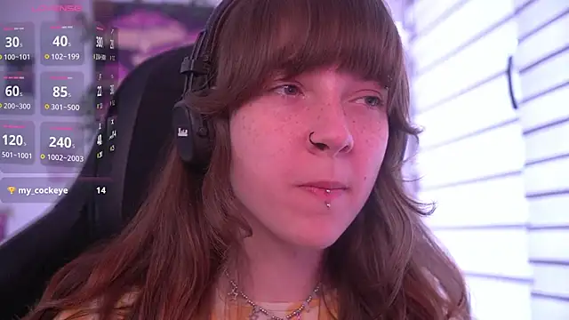 juliapie online show from June 17, 2026, 11:31 am