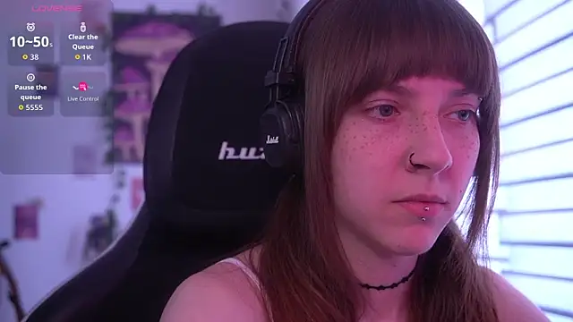 juliapie online show from July 4, 2026, 1:59 pm