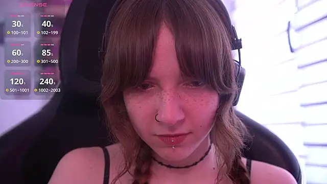 juliapie online show from June 30, 2026, 2:06 pm