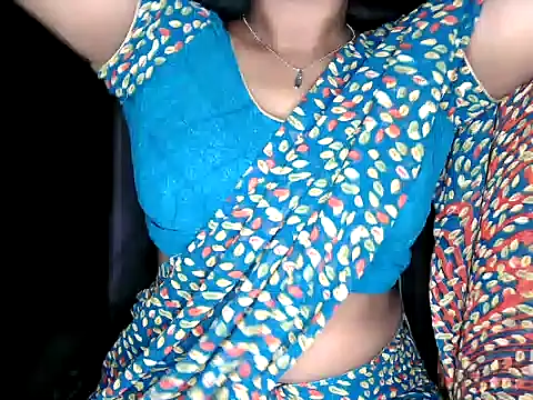 Snapshot of shila20 chatting on November 28, 2025, 2:39 pm shila20 online show from November 28, 2025, 2:39 pm