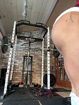 Snapshot of LushianaFitness chatting on December 24, 2024, 3:26 pm LushianaFitness online show from December 24, 2024, 3:26 pm