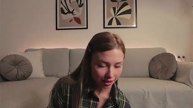 Snapshot of april_blush chatting on October 4, 2025, 5:03 pm april blush online show from October 4, 2025, 5:03 pm