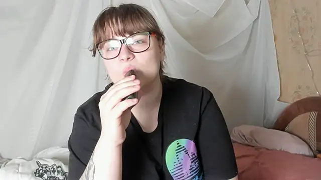 Seductive She Wolf online show from May 16, 2026, 5:34 pm
