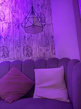 Snapshot of AbyThompson chatting on October 4, 2025, 12:50 pm AbyThompson online show from October 4, 2025, 12:50 pm