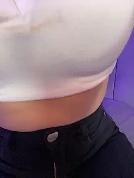 AbyThompson online show from January 14, 2026, 2:37 am