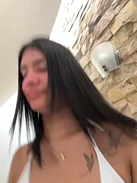 LaurenRodriiguez online show from April 27, 2026, 12:47 pm