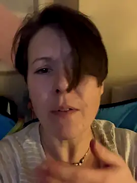 KatieBARBiE98 online show from December 13, 2025, 8:37 pm