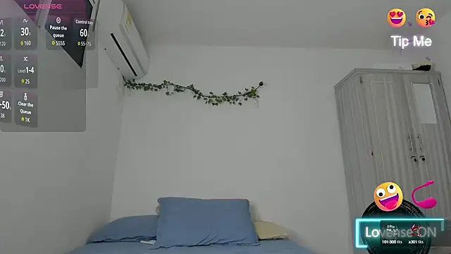 ashley lemus online show from September 10, 2025, 2:10 am