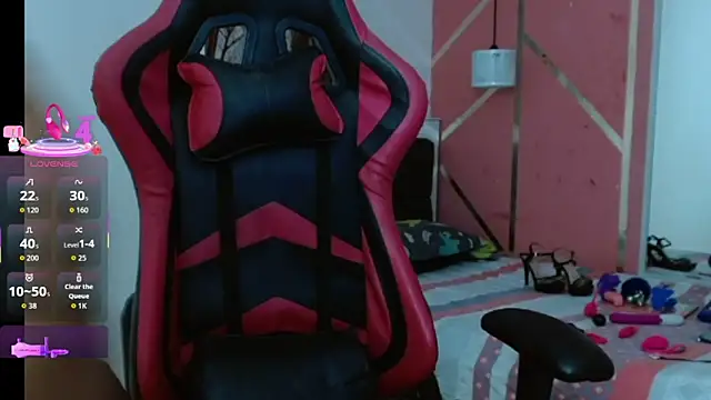 Snapshot of analus-01 chatting on October 21, 2025, 3:28 am analus-01 online show from October 21, 2025, 3:28 am