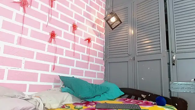 Snapshot of analus-01 chatting on March 14, 2025, 6:53 am analus-01 online show from March 14, 2025, 6:53 am