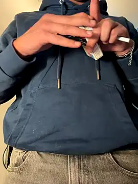 Snapshot of calleaaaa chatting on October 25, 2025, 5:13 pm calleaaaa online show from October 25, 2025, 5:13 pm