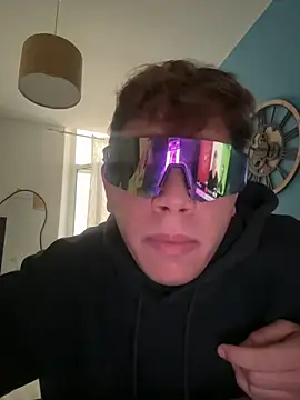 Snapshot of calleaaaa chatting on November 14, 2025, 8:51 am calleaaaa online show from November 14, 2025, 8:51 am