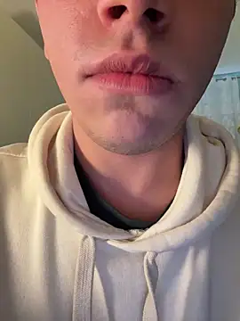 Snapshot of calleaaaa chatting on March 2, 2026, 1:51 pm calleaaaa online show from March 2, 2026, 1:51 pm