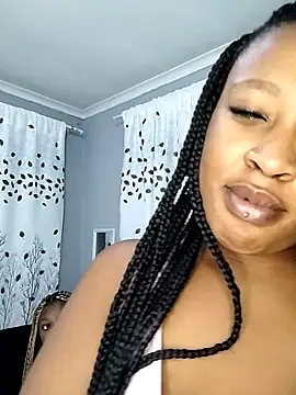 Snapshot of MelStar18xxx chatting on February 18, 2026, 12:19 am MelStar18xxx online show from February 18, 2026, 12:19 am