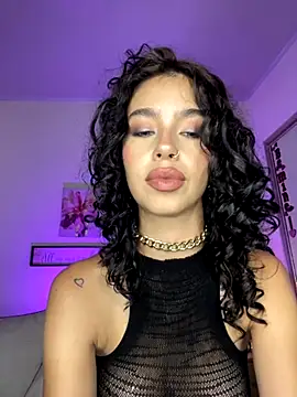 Snapshot of MarianaSnake chatting on November 15, 2025, 8:24 pm MarianaSnake online show from November 15, 2025, 8:24 pm